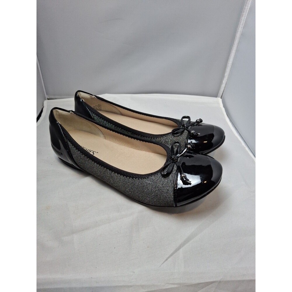 STRETCHES Women's Ballet Flats Size 8 W Wide Gray and Black Patent Leather Bow